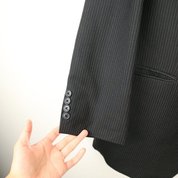 Calvin Klein Men's Dark Grey Pinstripe Blazer Suit Size 42L - Picture 5 of 10